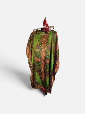 Signature V NecklineGreen Paisley Accent Caftan with Gold and Brown Motif